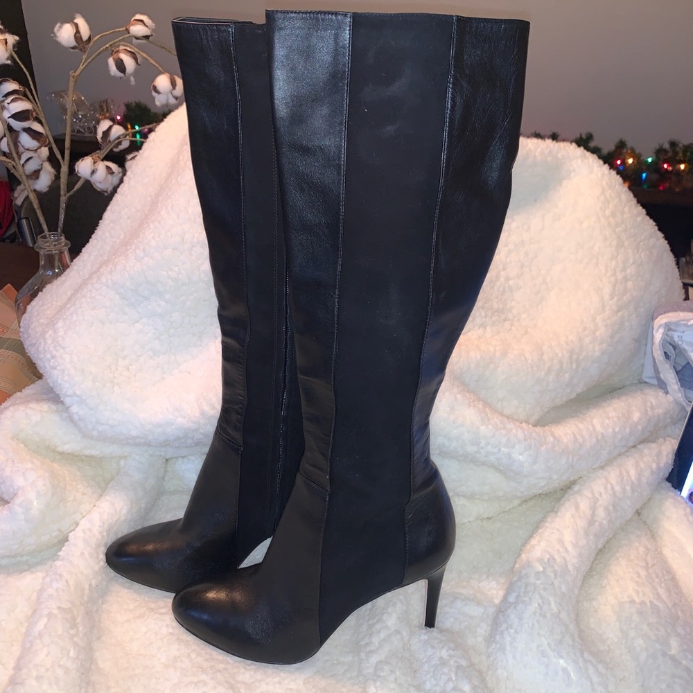 Vía Spiga leather boot with Suede strip